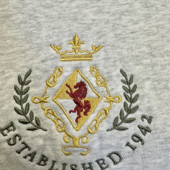 Abercrombie Fitch Soft A&F Gray Embroidered Hotel Mer Sweatshirt Size Large - Picture 4 of 14